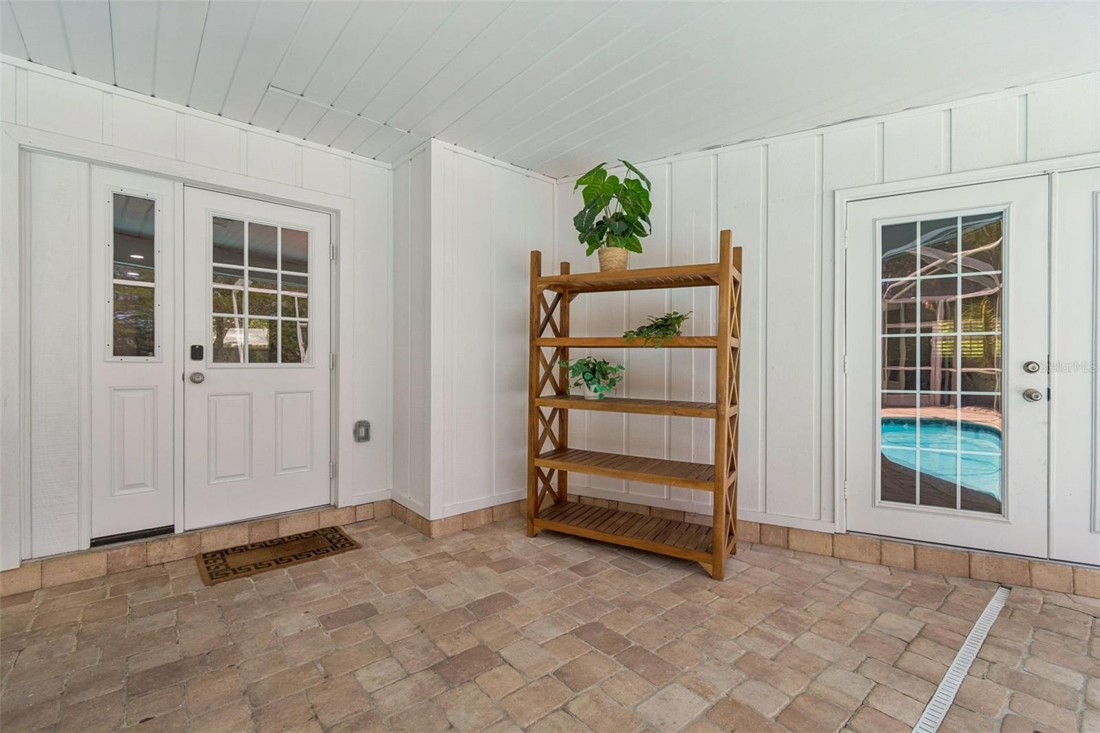 LAKE ELLEN ESTATES SUB - Residential