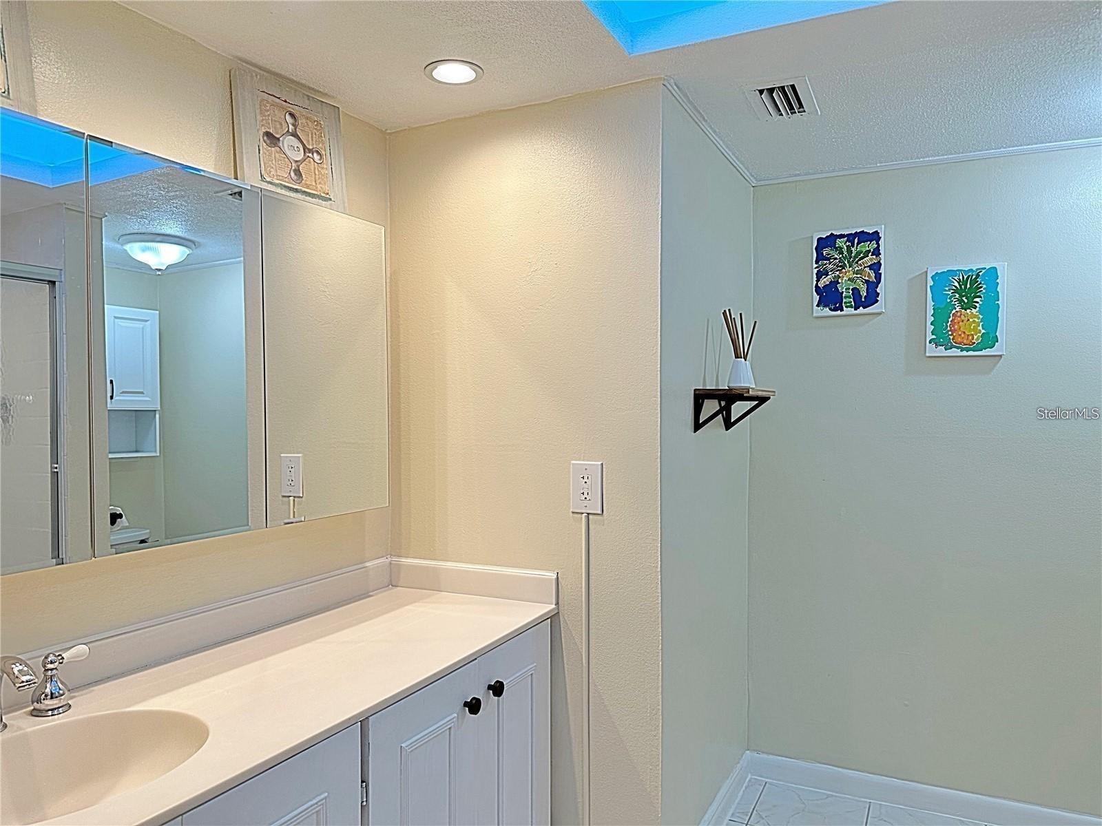 SAND KEY CONDO-SOUTH BEACH 2 - Residential Lease