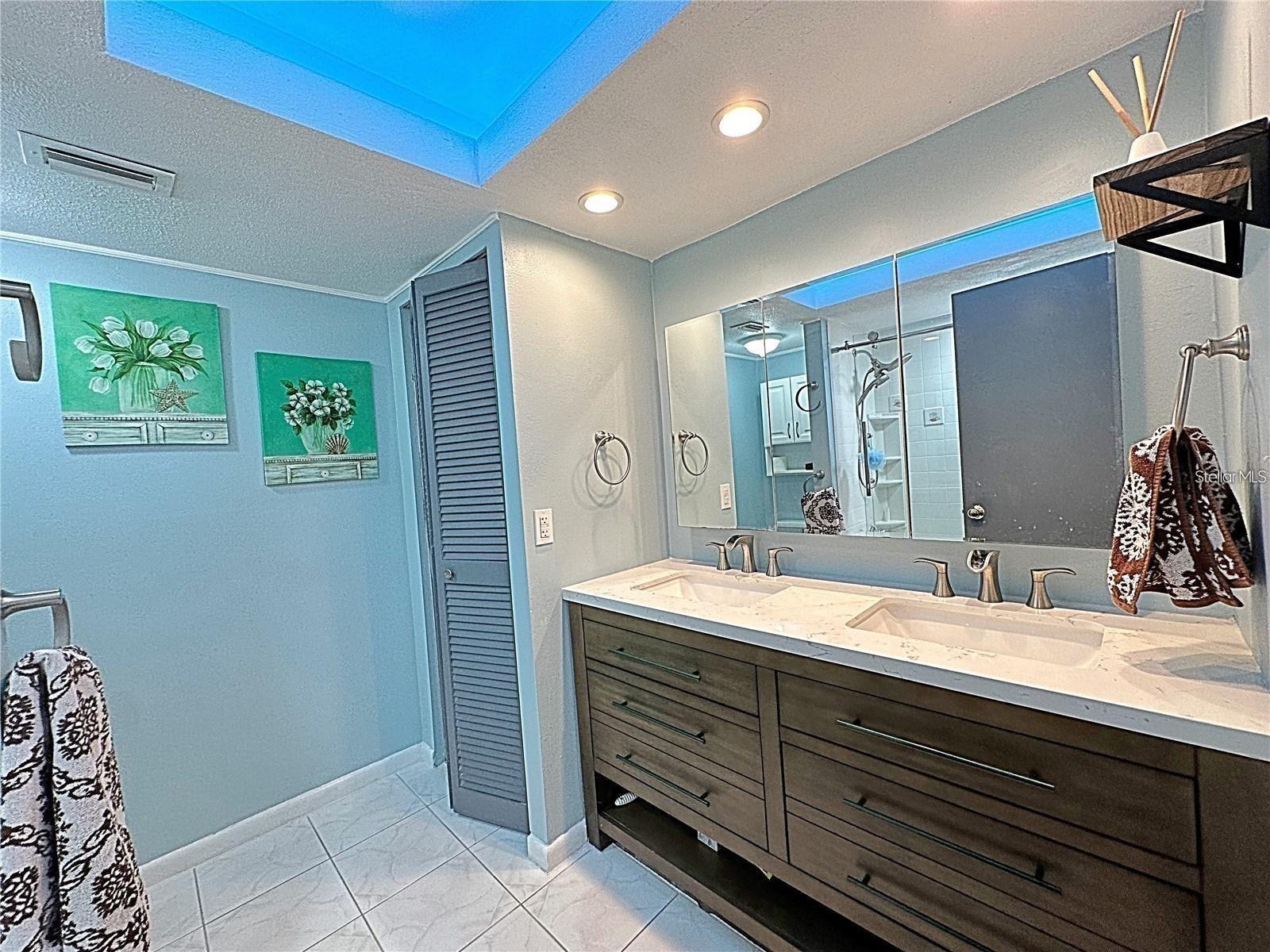 SAND KEY CONDO-SOUTH BEACH 2 - Residential Lease