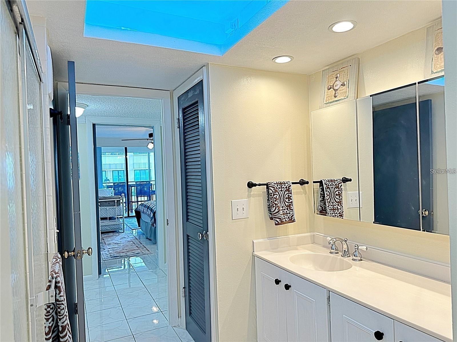 SAND KEY CONDO-SOUTH BEACH 2 - Residential Lease