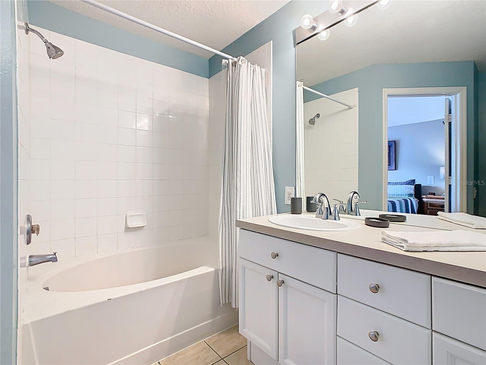 WINDSOR PALMS TWNHMS PH 3A - Residential