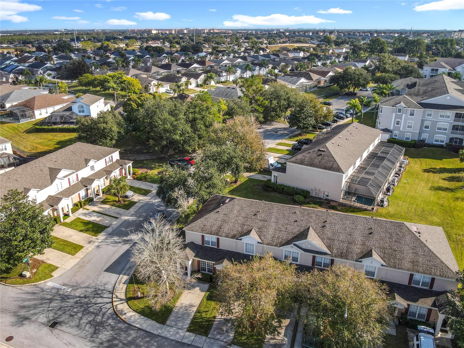 WINDSOR PALMS TWNHMS PH 3A - Residential