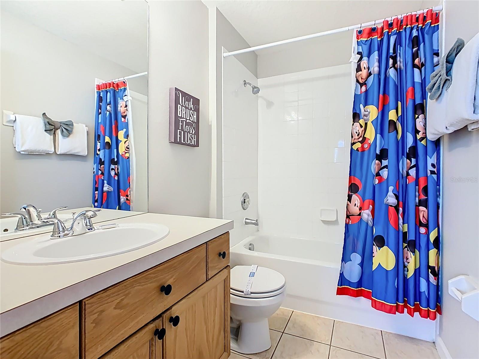 WINDSOR PALMS TWNHMS PH 3A - Residential