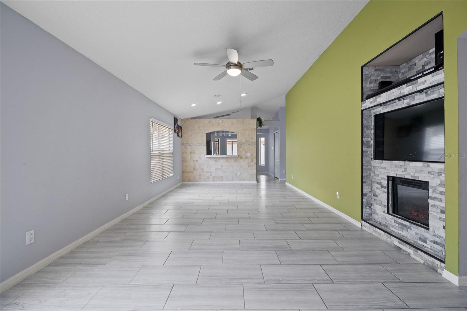 8526 QUARTER HORSE DRIVE