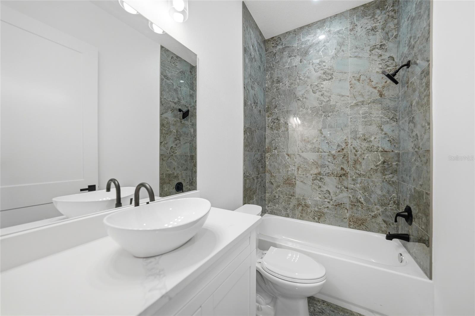 PUNTA GORDA ISLES SEC 20 - Residential