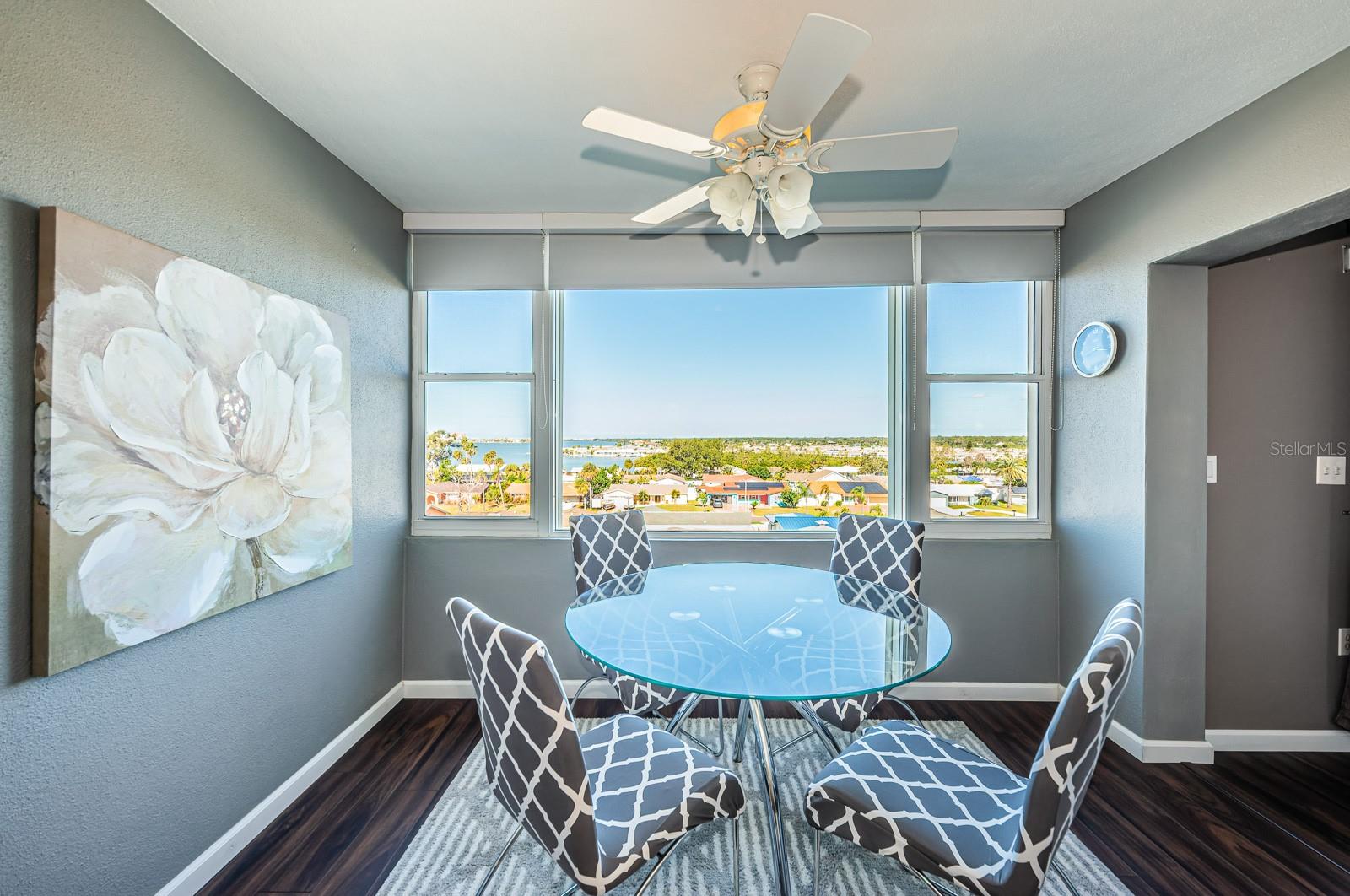 COLUMBIA TOWERS CONDO - Residential