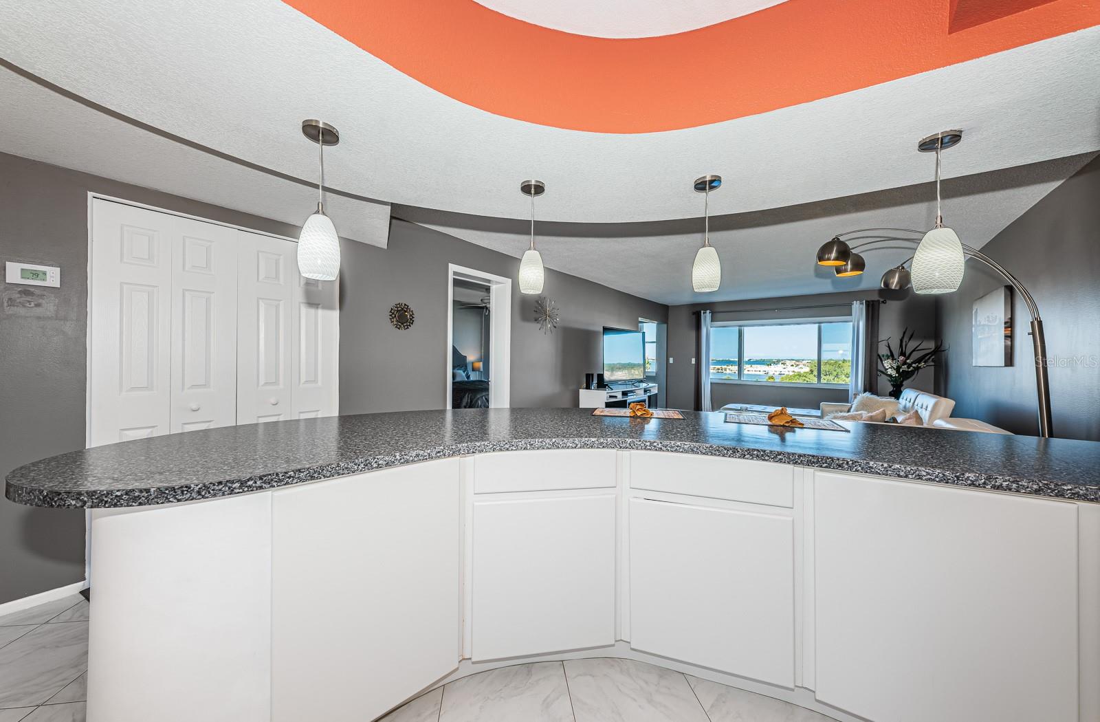 COLUMBIA TOWERS CONDO - Residential