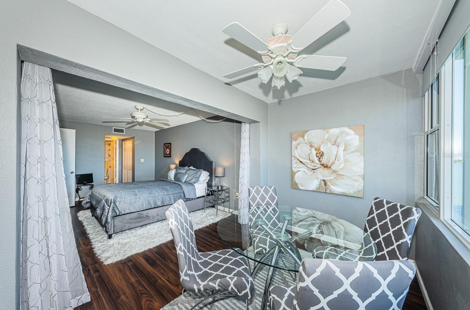COLUMBIA TOWERS CONDO - Residential