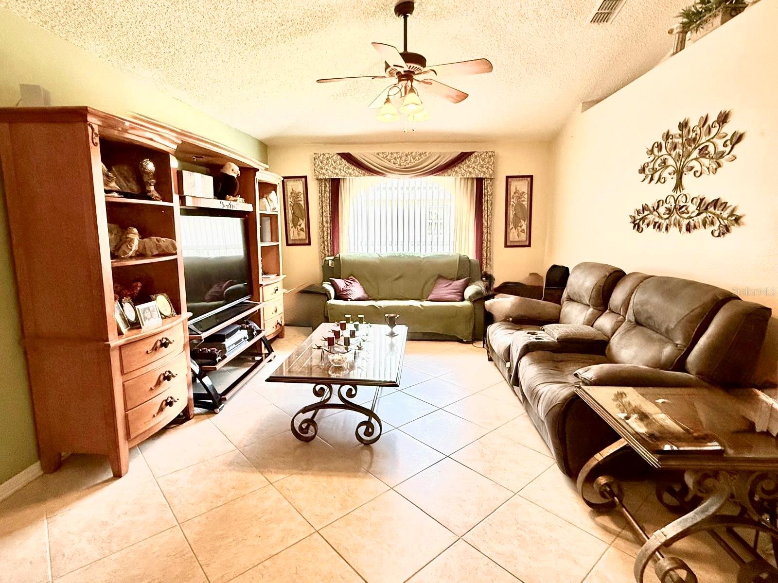 1912 LAKEVIEW PLACE