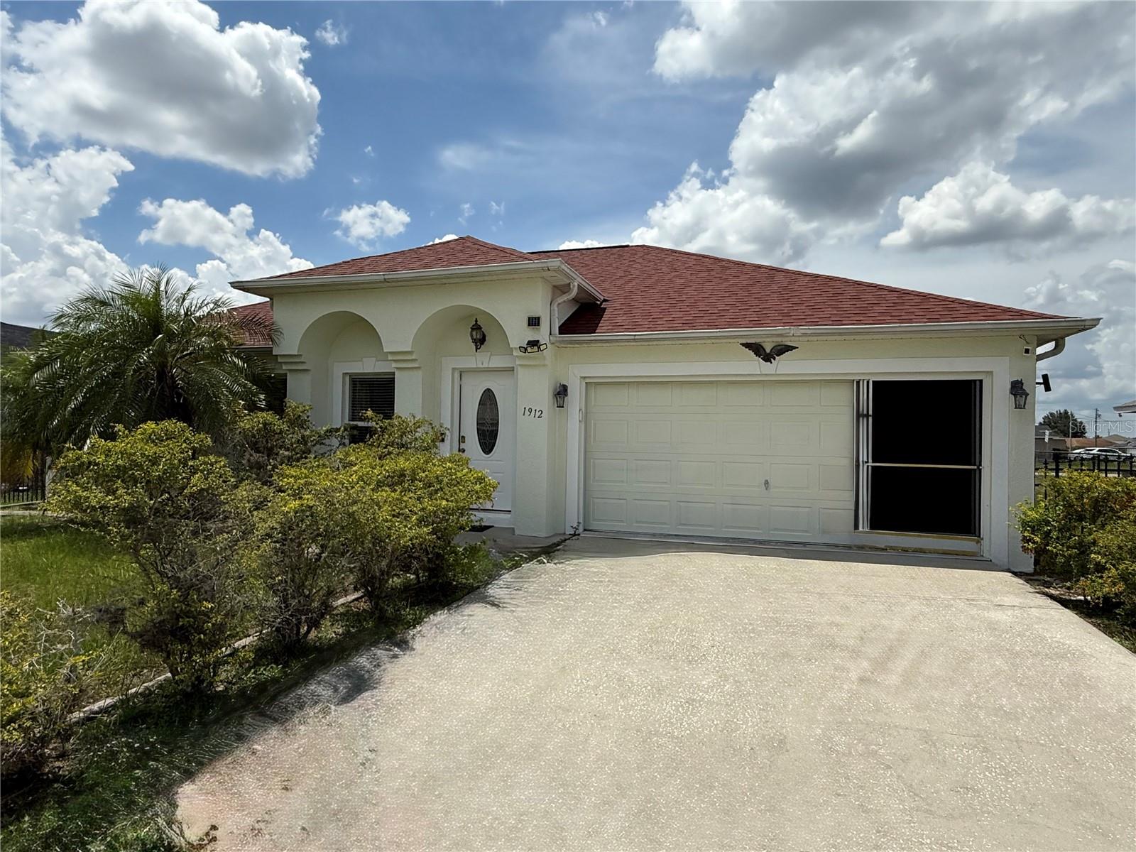 1912 LAKEVIEW PLACE