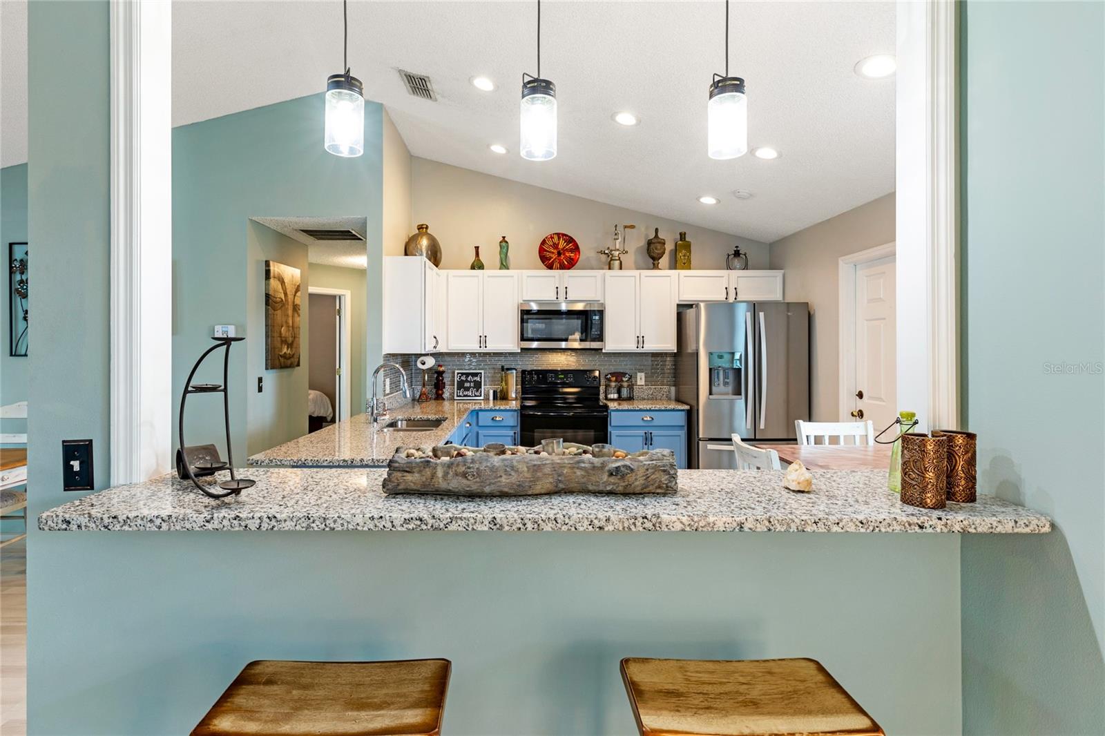 ALLAMANDA GRACE - Residential