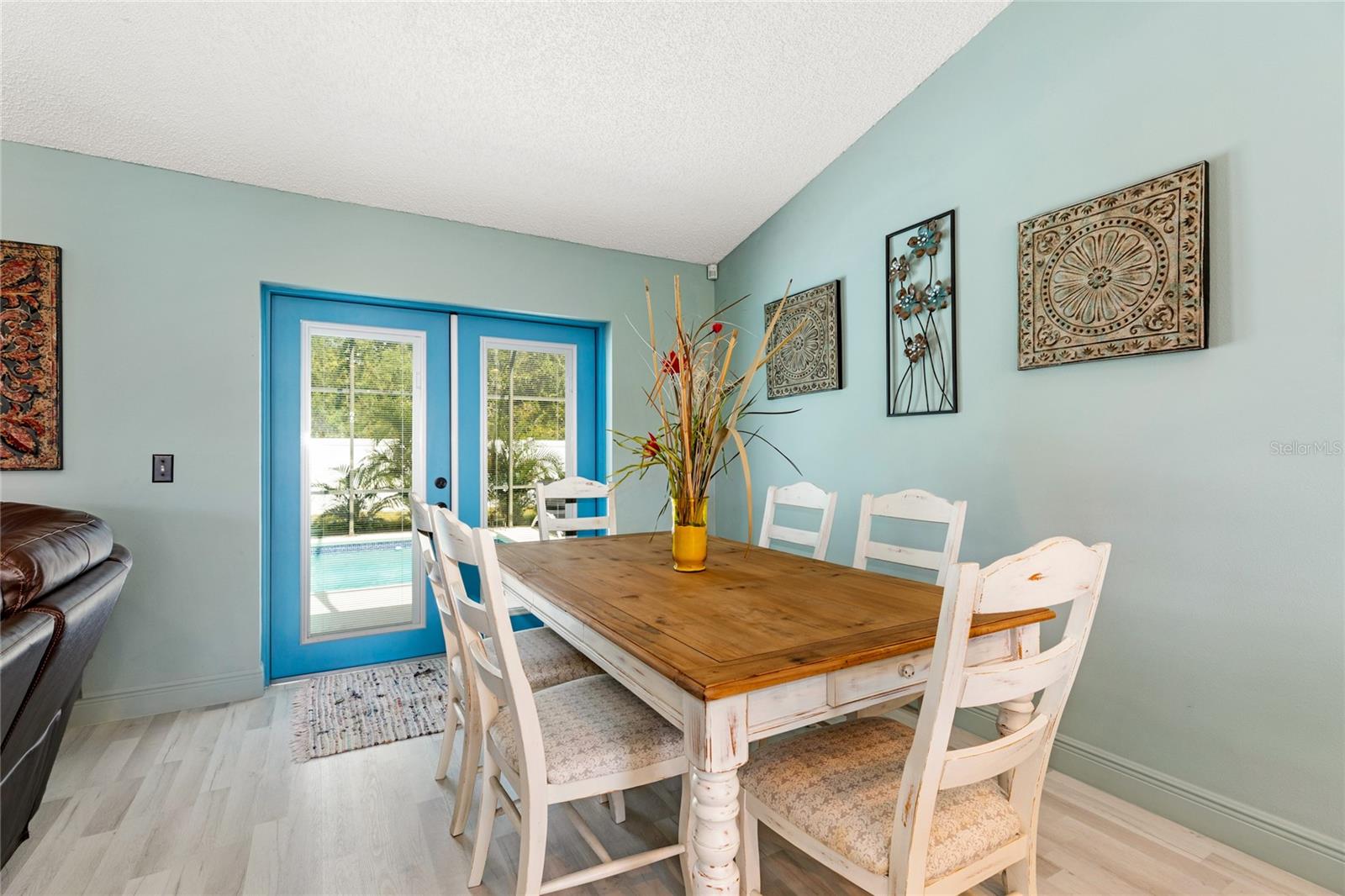 ALLAMANDA GRACE - Residential