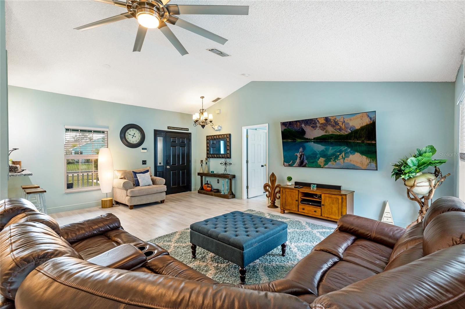 ALLAMANDA GRACE - Residential