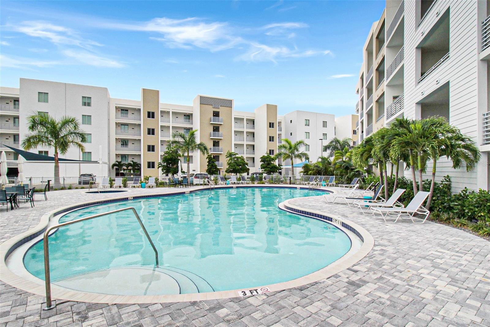 STRAND/SARASOTA - Residential Lease