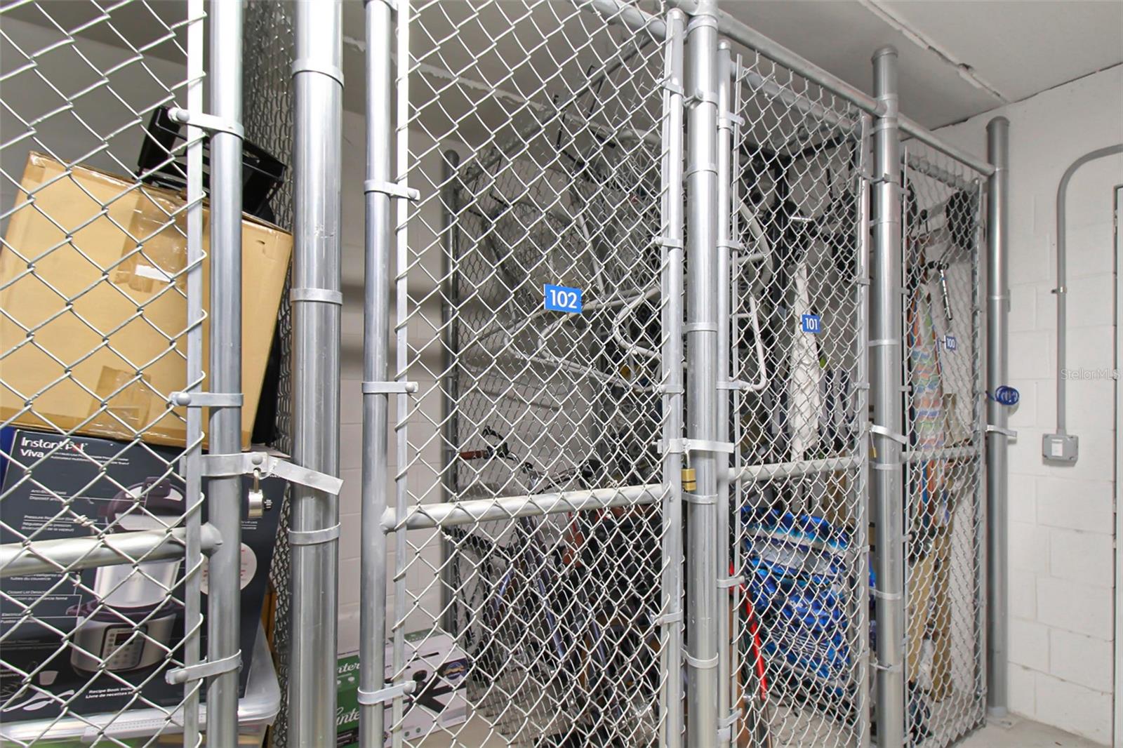 STRAND/SARASOTA - Residential Lease