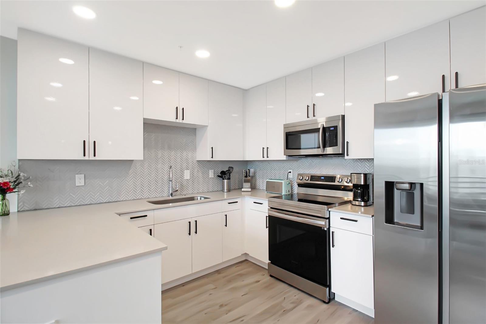 STRAND/SARASOTA - Residential Lease