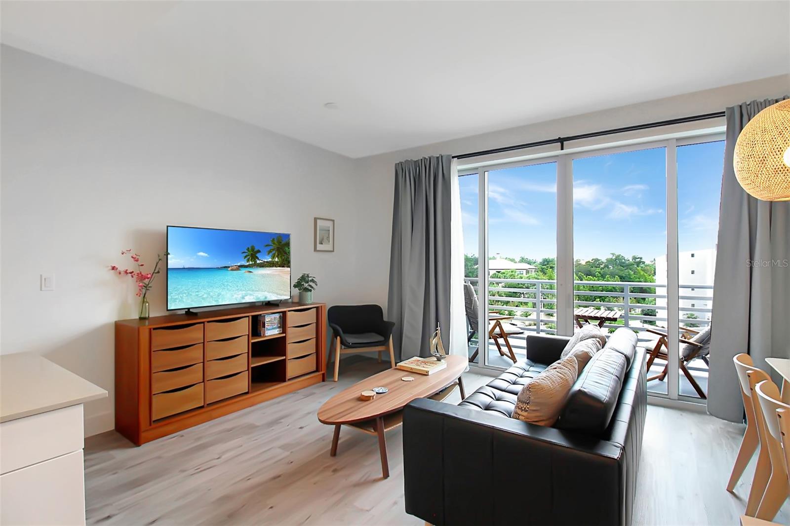 STRAND/SARASOTA - Residential Lease