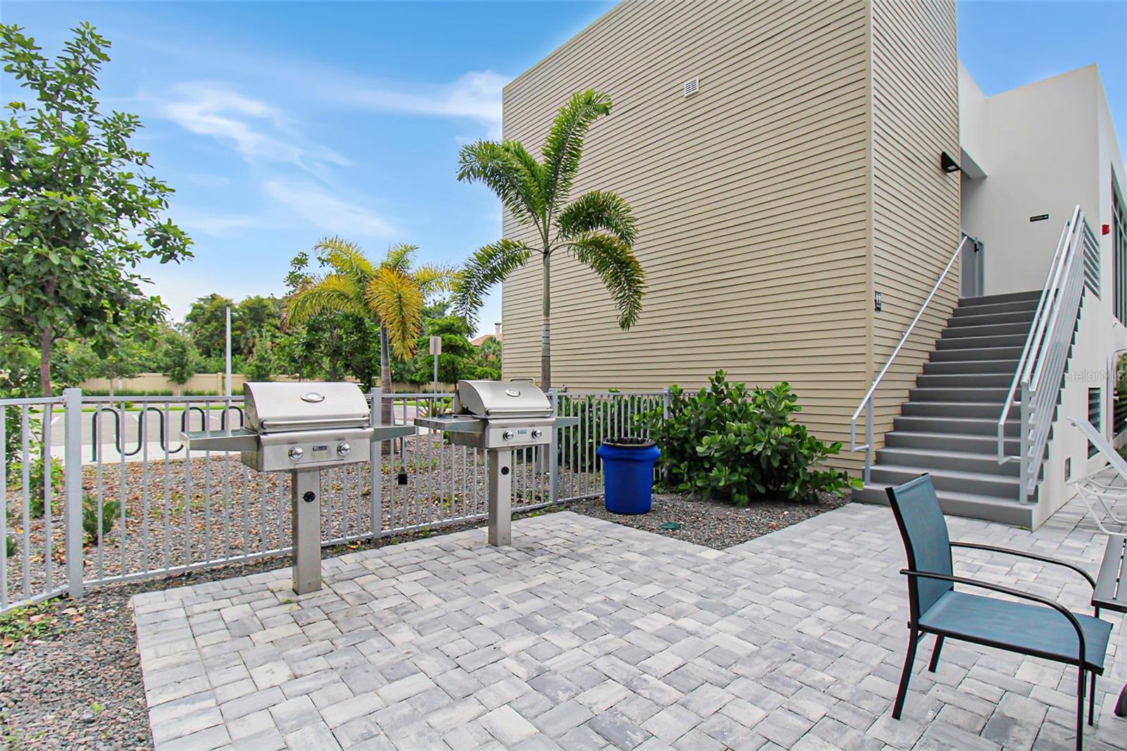 STRAND/SARASOTA - Residential Lease