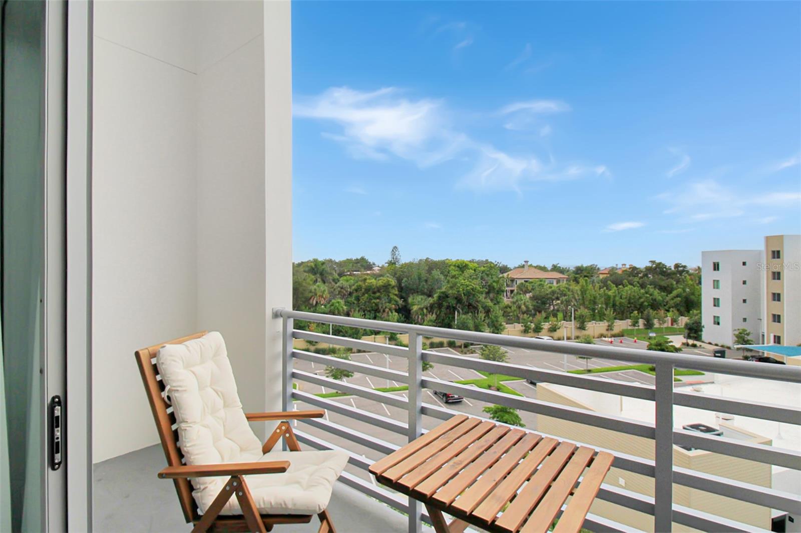 STRAND/SARASOTA - Residential Lease