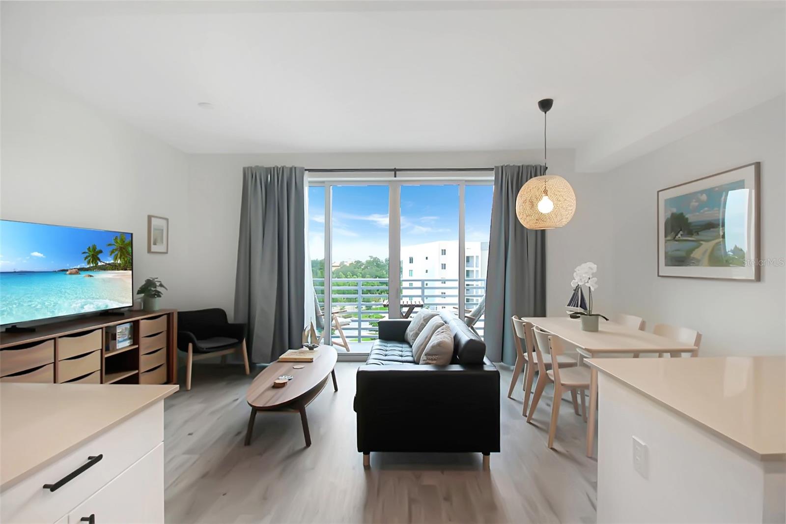 STRAND/SARASOTA - Residential Lease