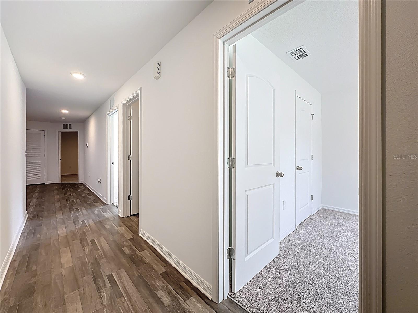 LIVE OAK GOLF & COUNTRY CLUB ESTATES - Residential