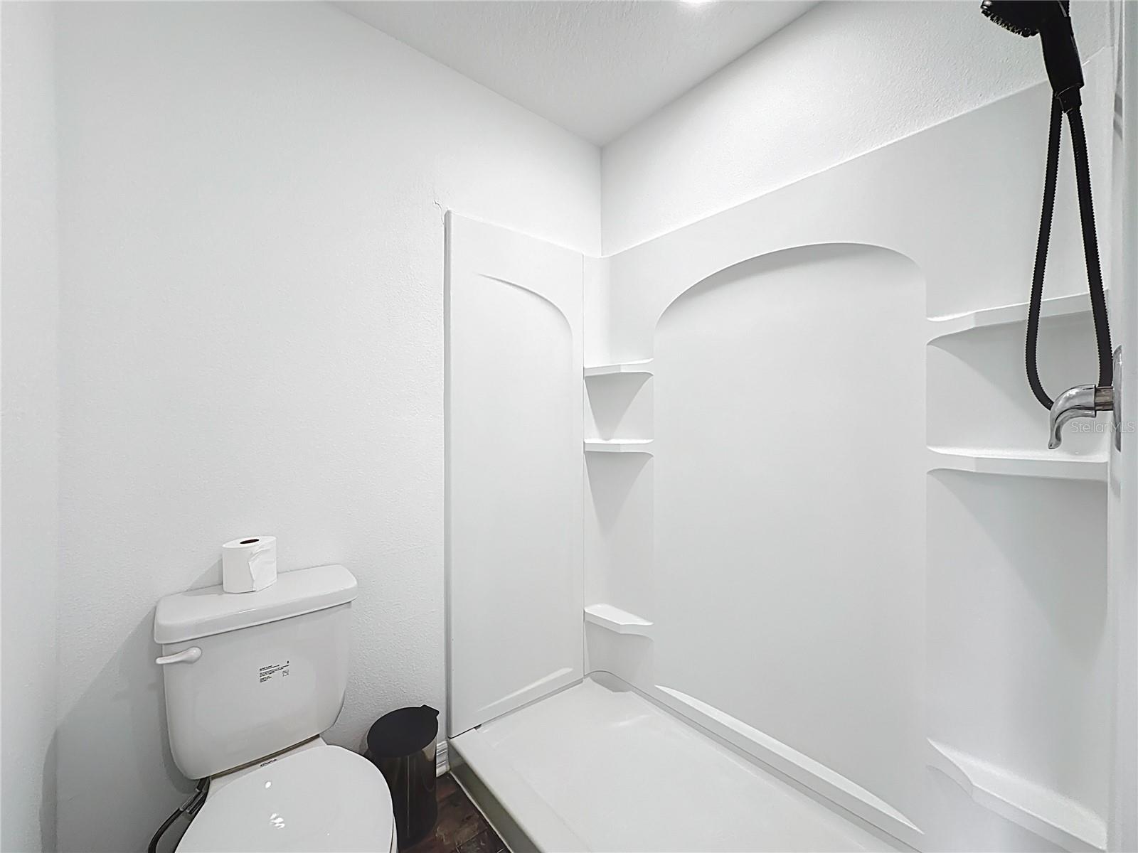 LIVE OAK GOLF & COUNTRY CLUB ESTATES - Residential