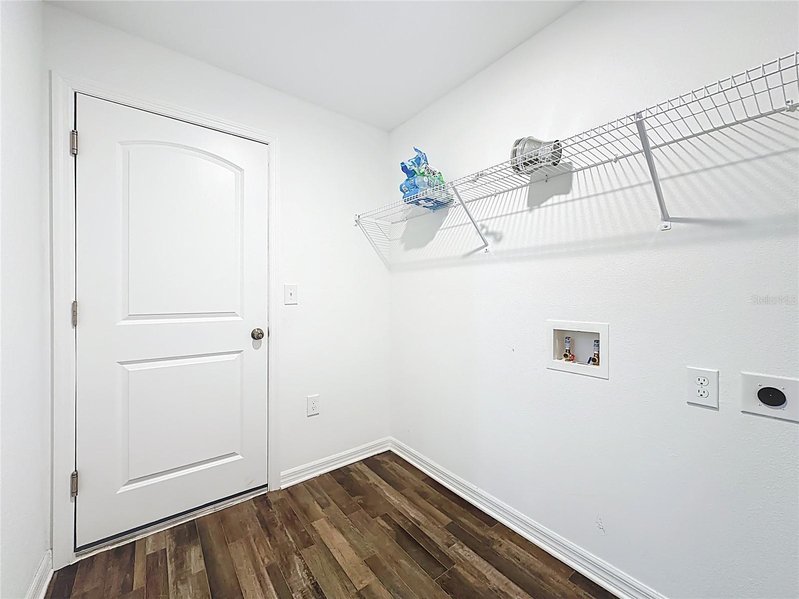 LIVE OAK GOLF & COUNTRY CLUB ESTATES - Residential