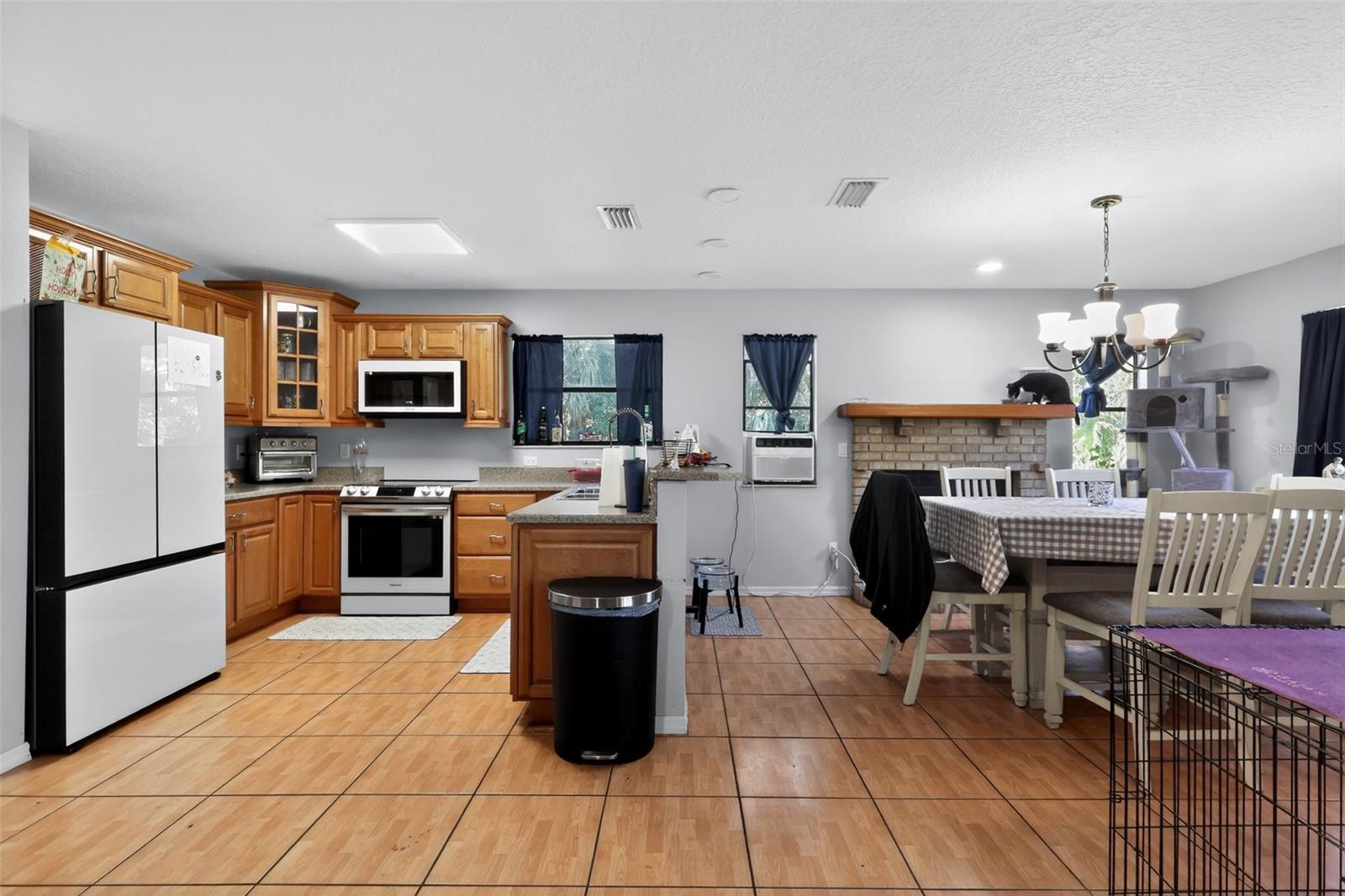 SANFORD FARMS - Residential