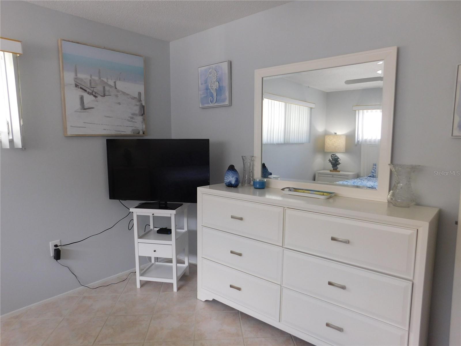 MANOR HOUSE - Residential Lease