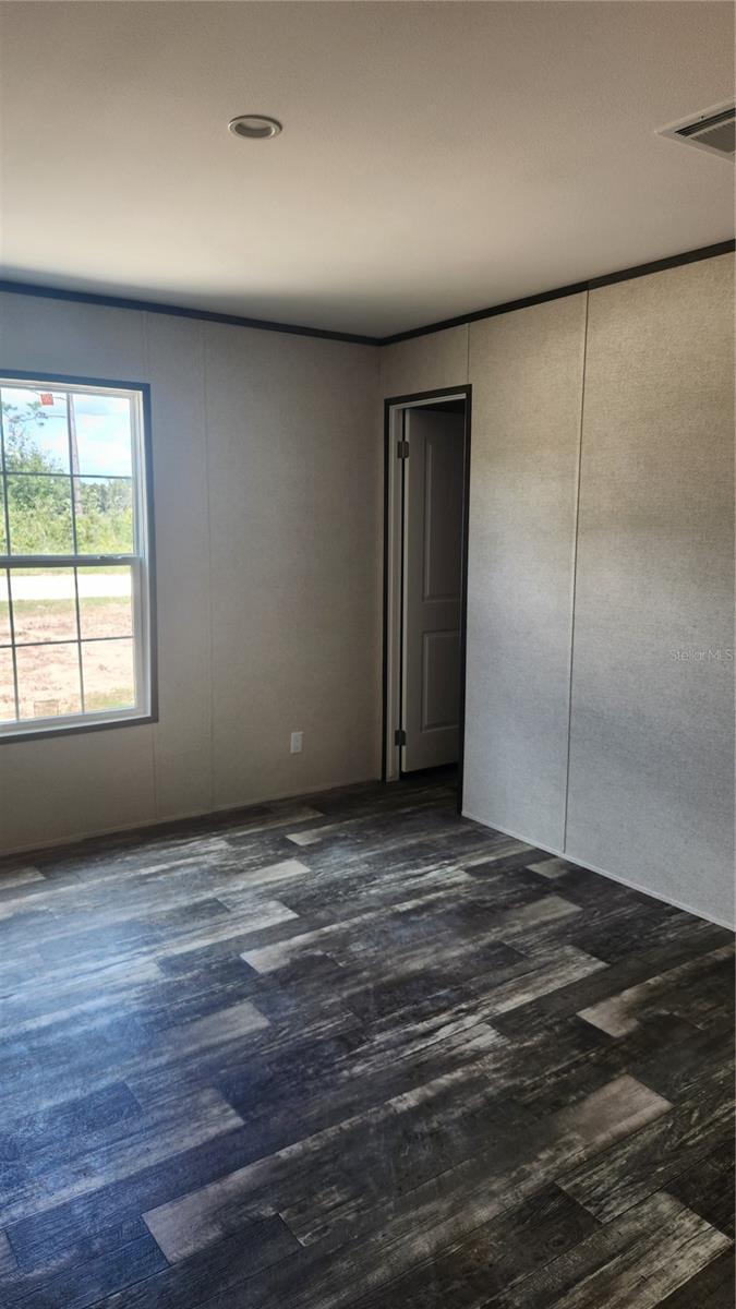 WILLISTON HIGHLANDS - Residential