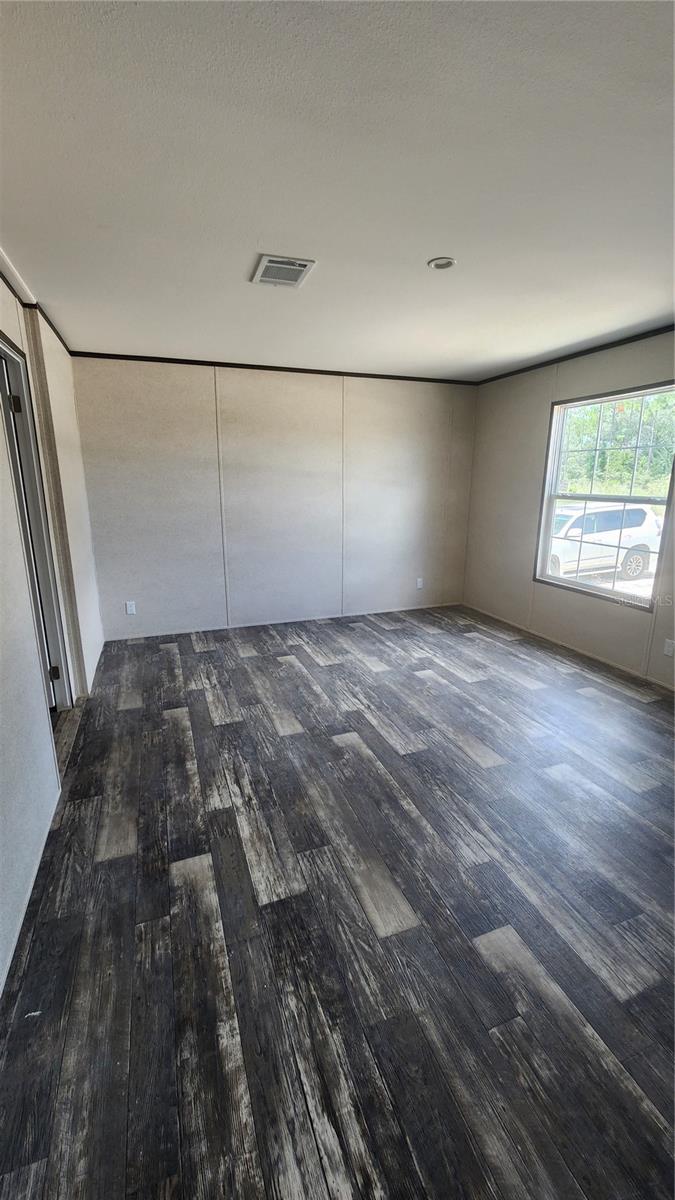 WILLISTON HIGHLANDS - Residential