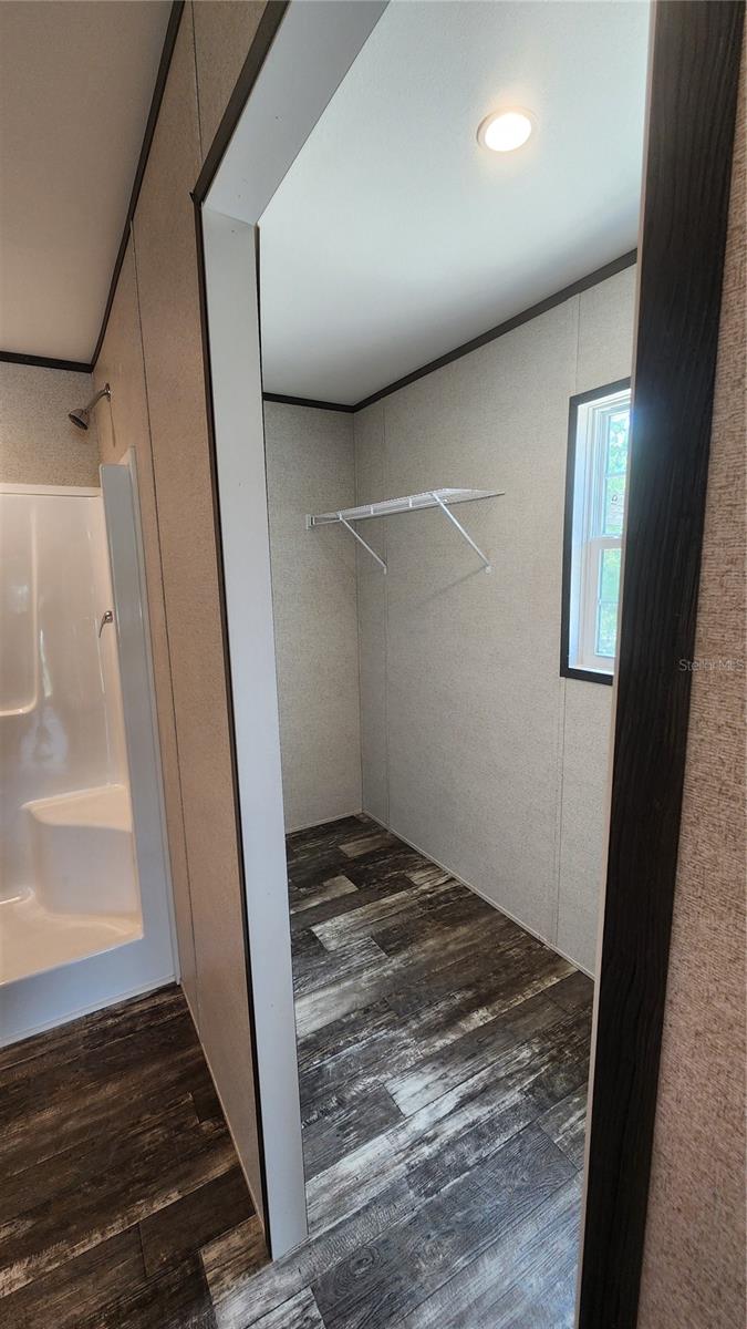 WILLISTON HIGHLANDS - Residential