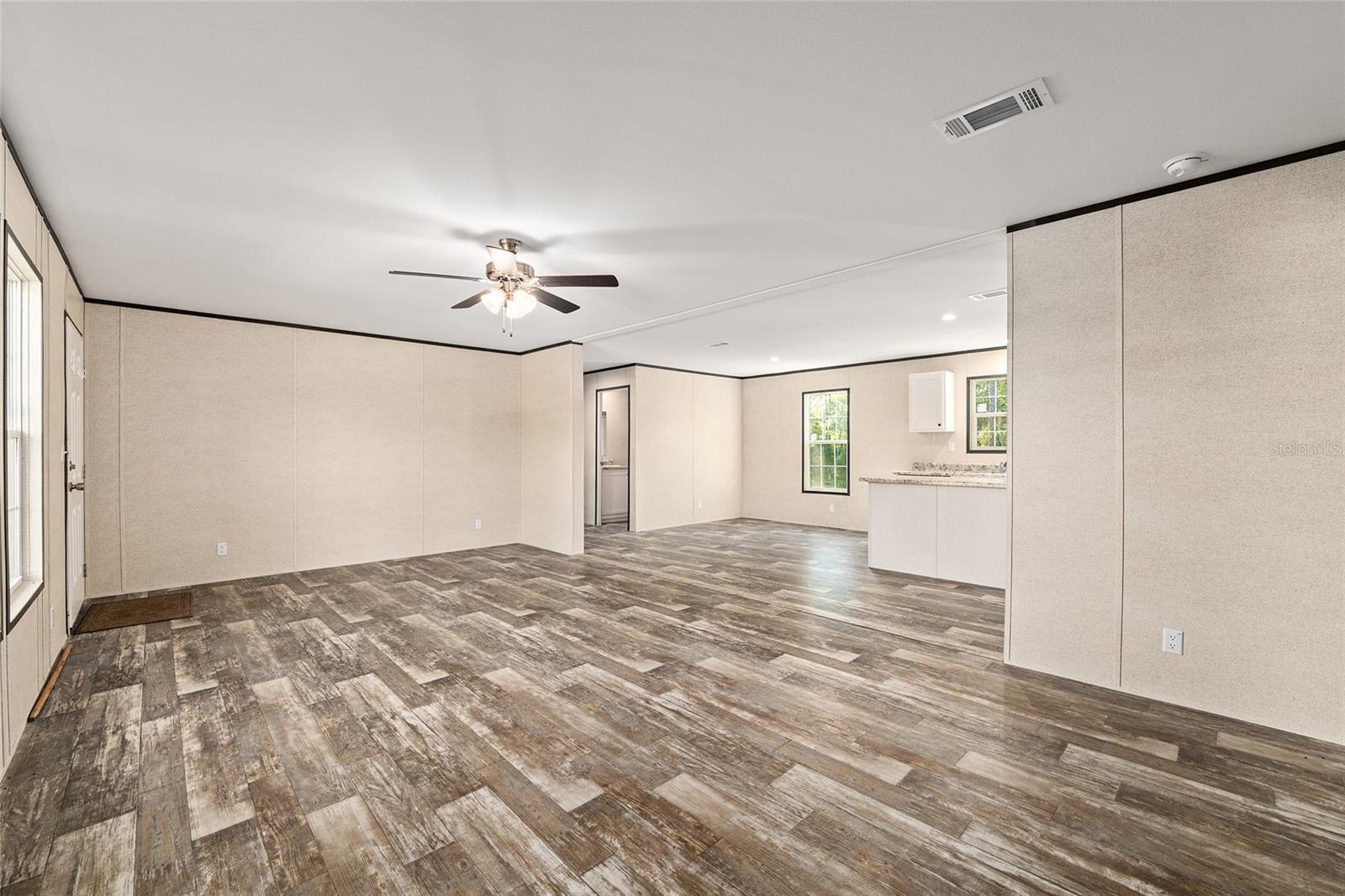 WILLISTON HIGHLANDS - Residential