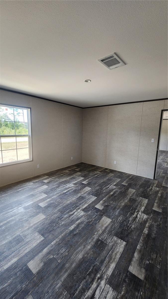 WILLISTON HIGHLANDS - Residential