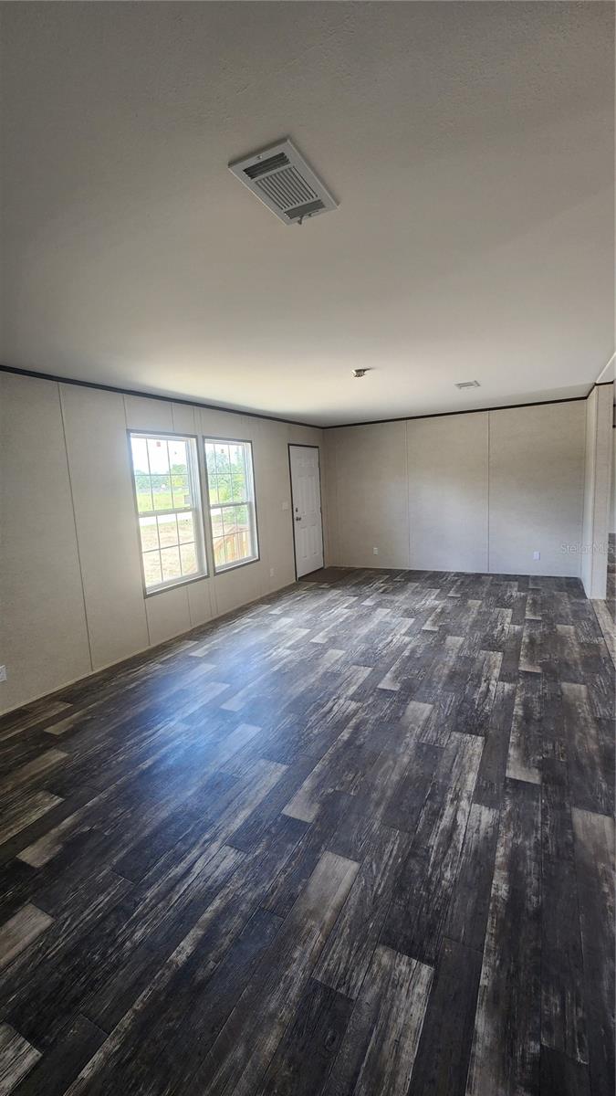 WILLISTON HIGHLANDS - Residential