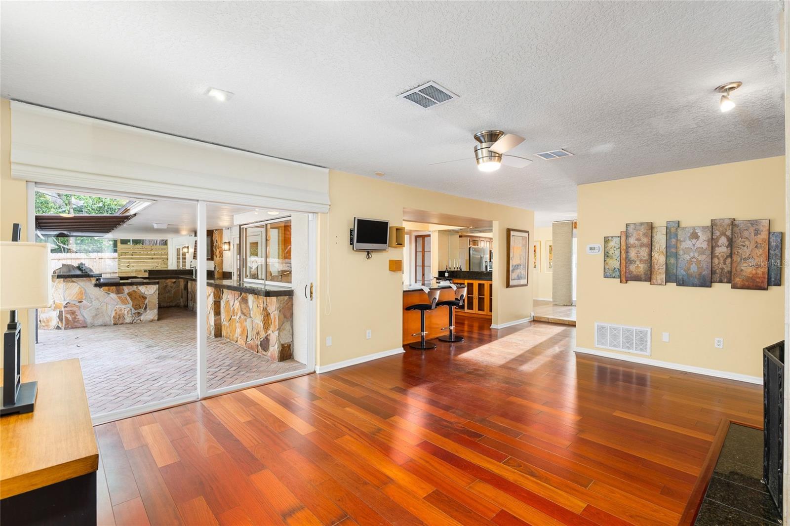 FRANCES ARBOR SOUTH - Residential