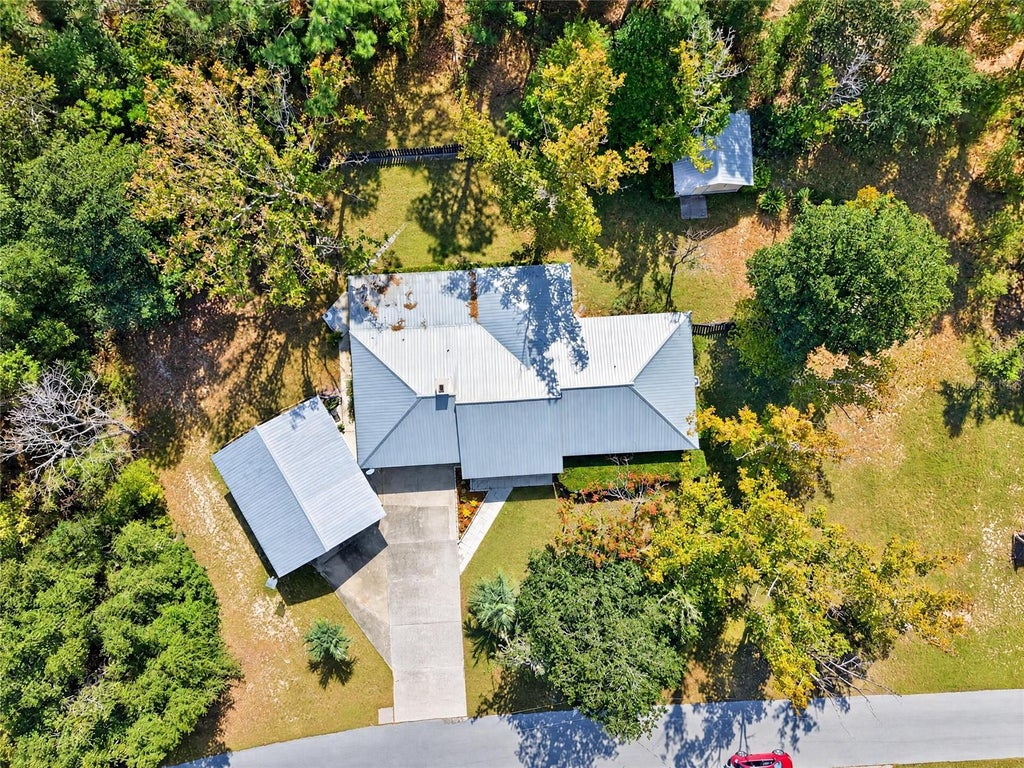 Photo of 15164 S Country Club Drive, Williston, FL 32696 (MLS # GC544447)