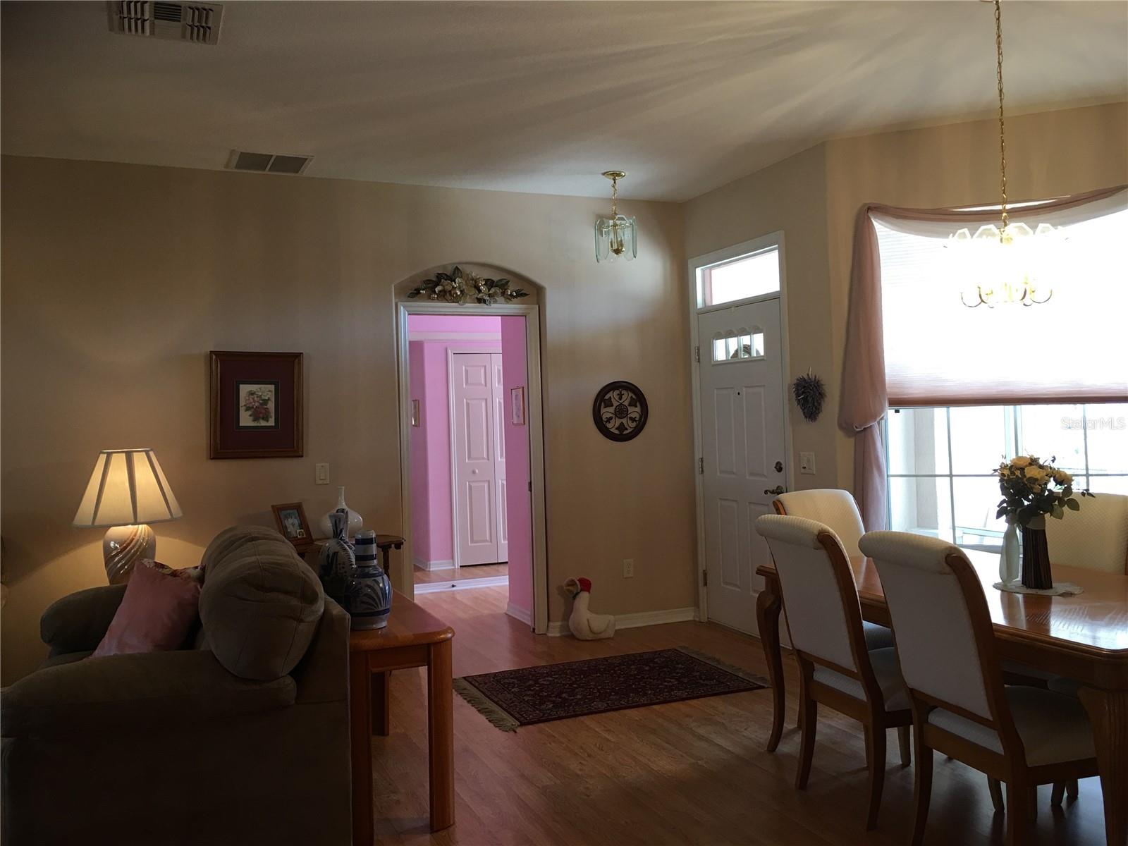 SUMMERGLEN - Residential