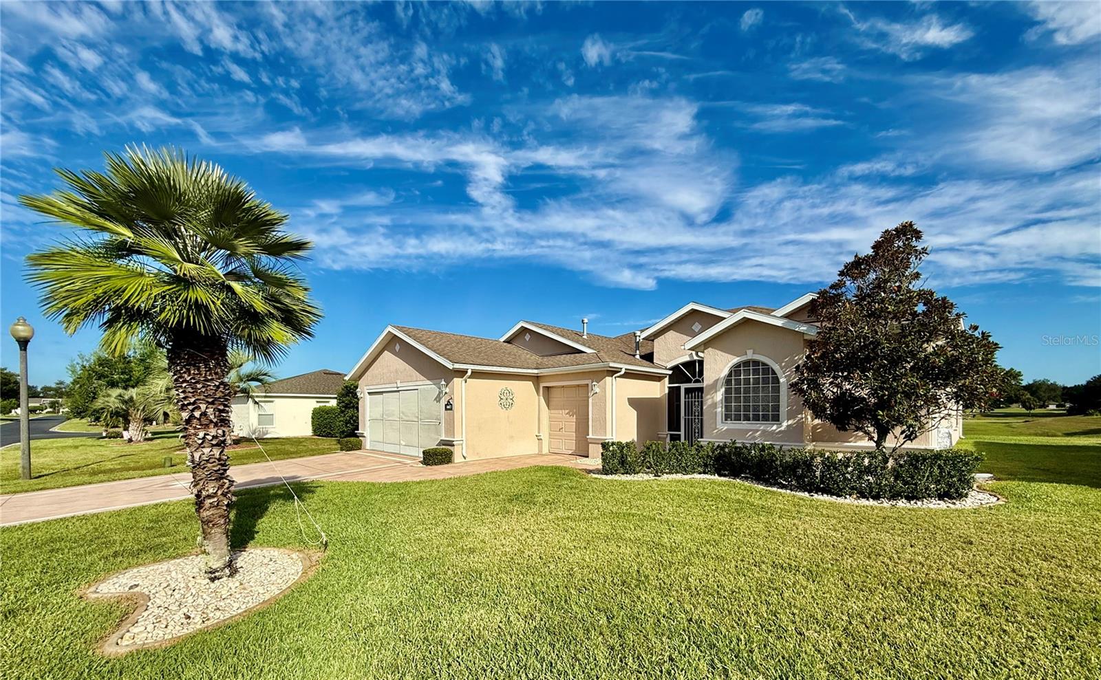 SUMMERGLEN - Residential