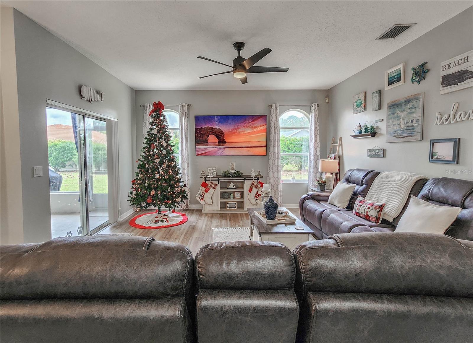 PINE LAKES - Residential