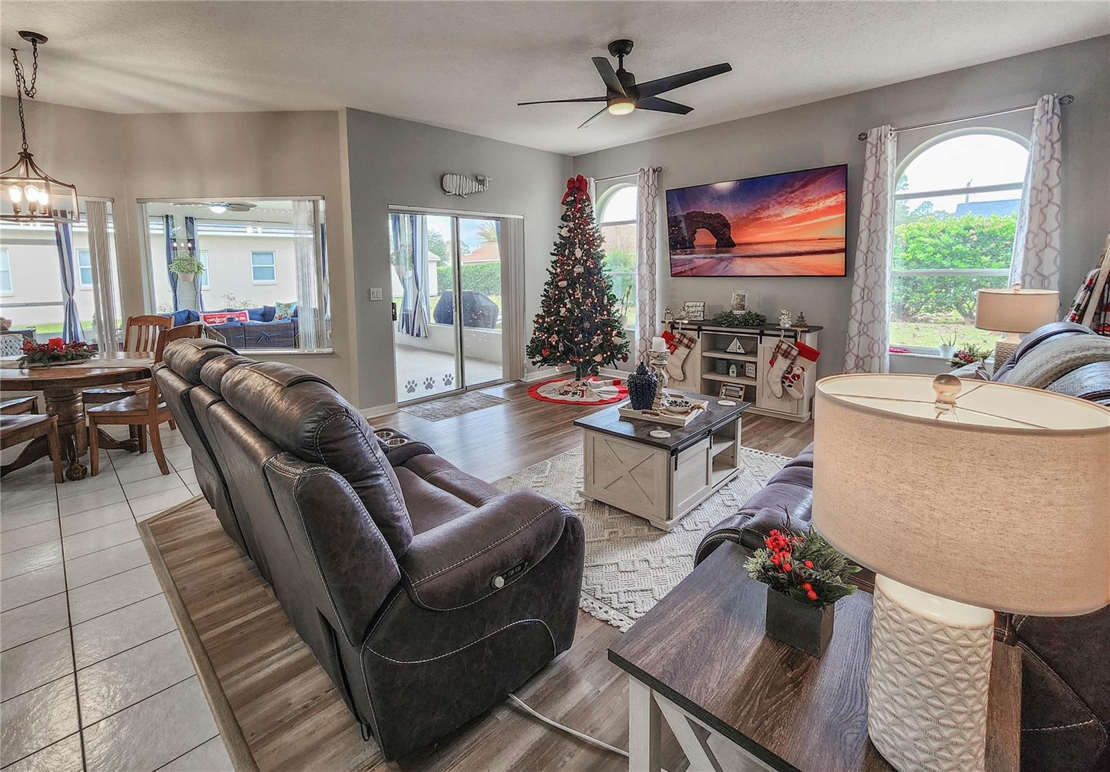 PINE LAKES - Residential