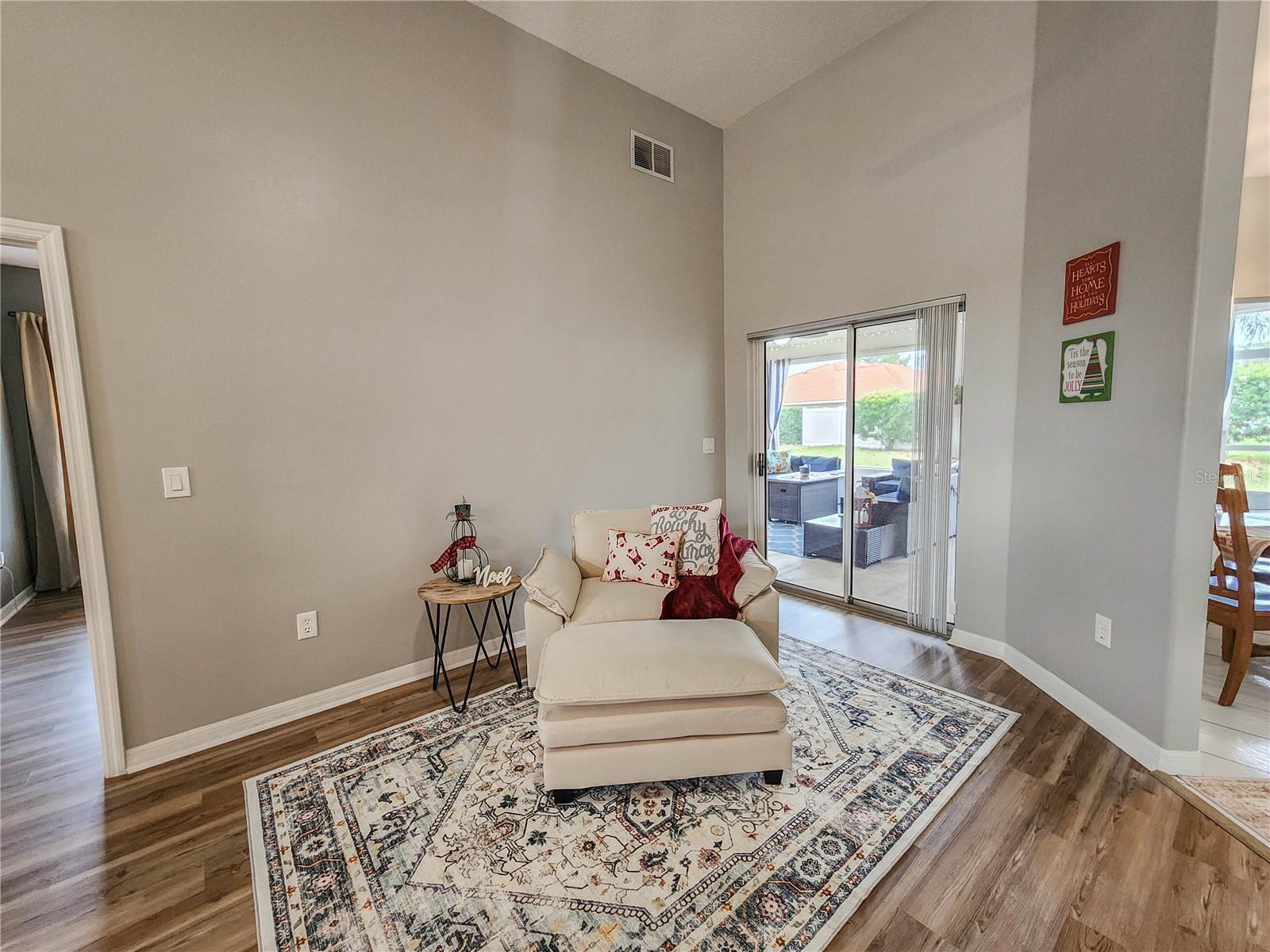 PINE LAKES - Residential