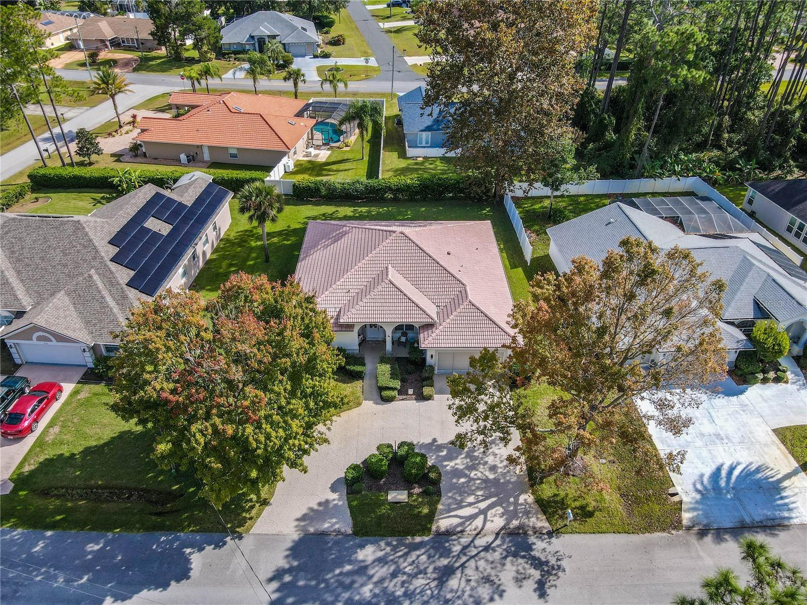 PINE LAKES - Residential