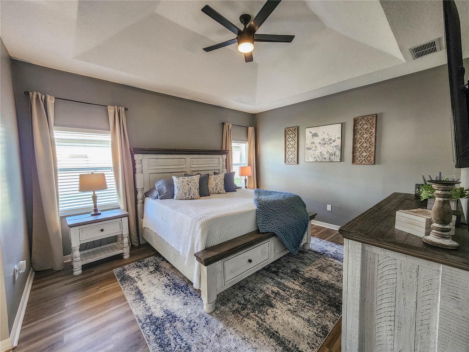 PINE LAKES - Residential