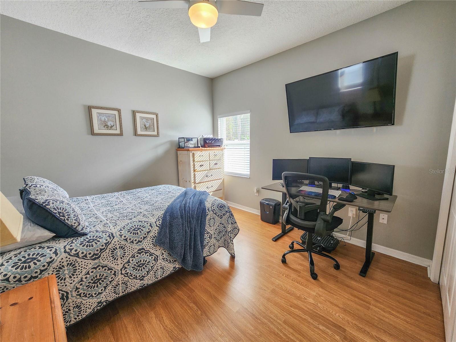 PINE LAKES - Residential