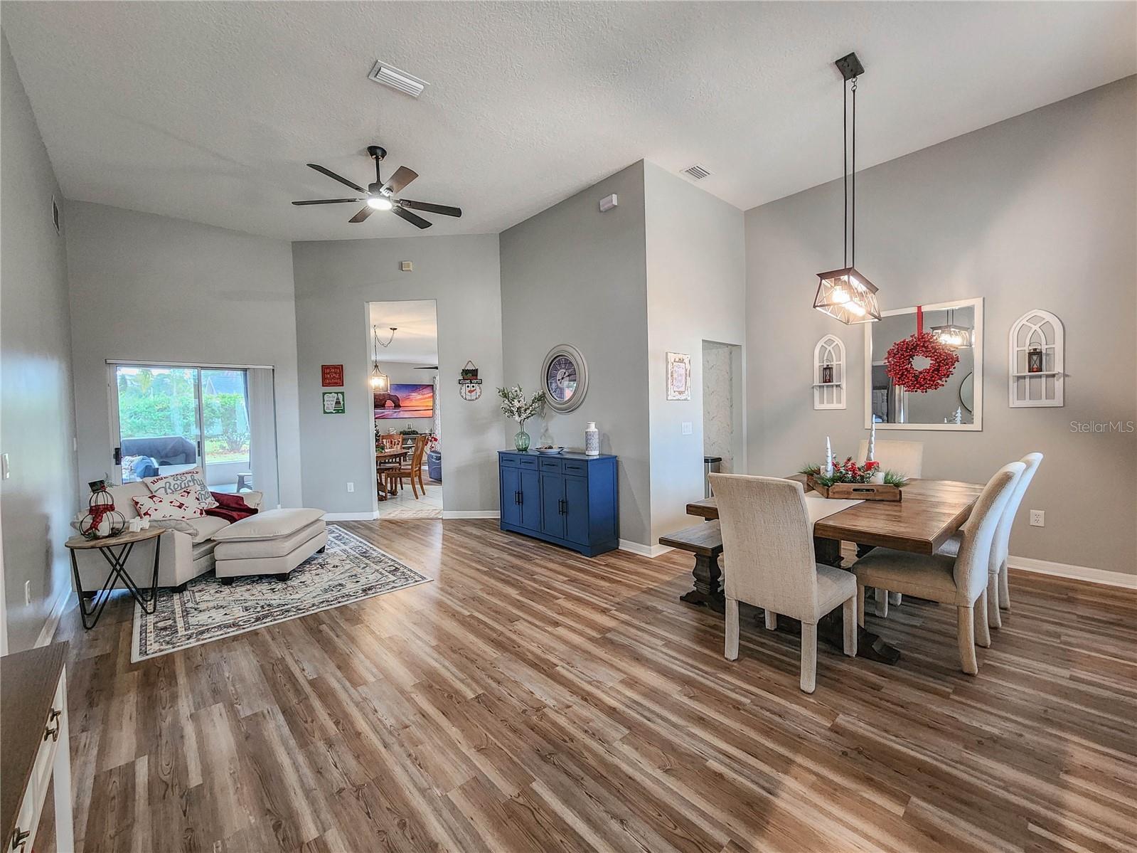 PINE LAKES - Residential