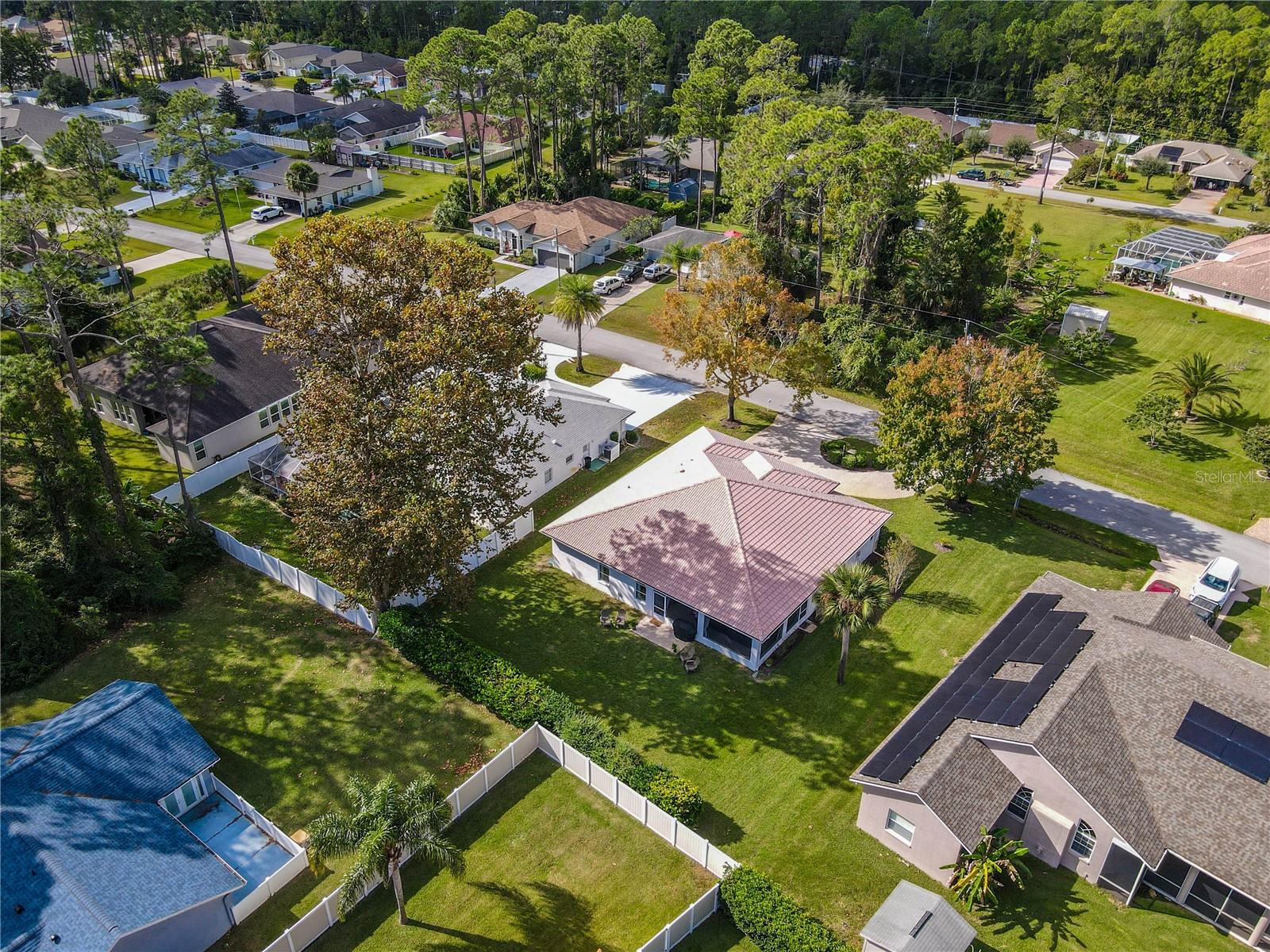 PINE LAKES - Residential