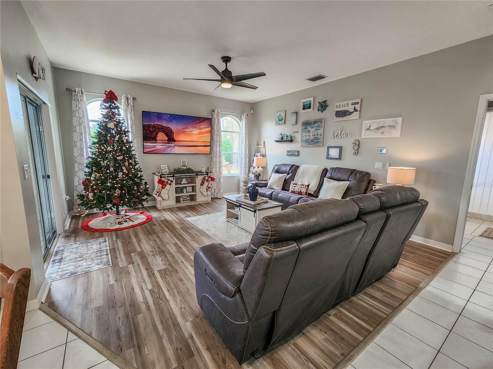 PINE LAKES - Residential