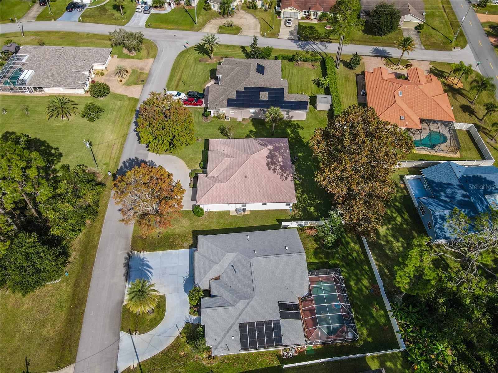 PINE LAKES - Residential