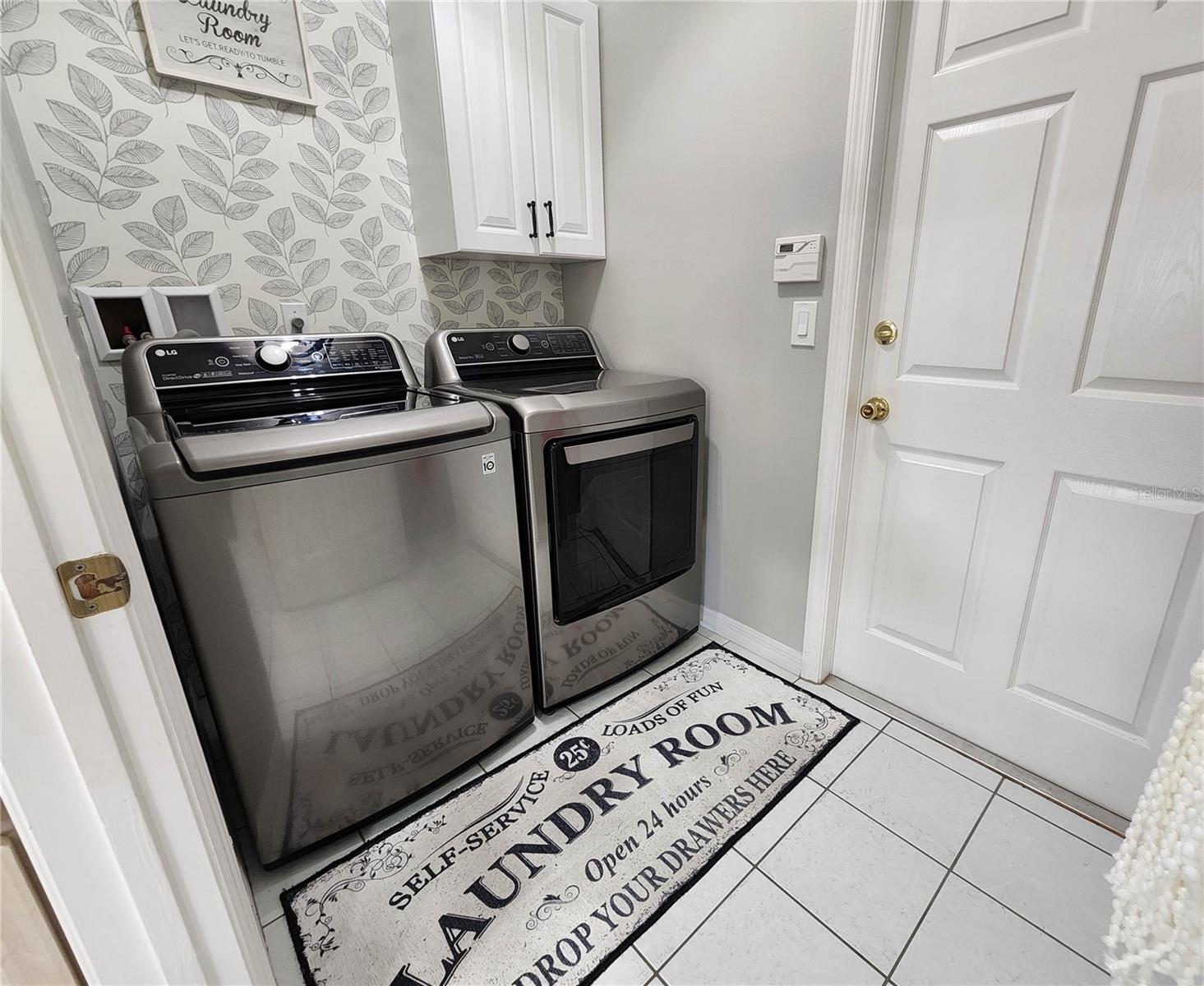 PINE LAKES - Residential